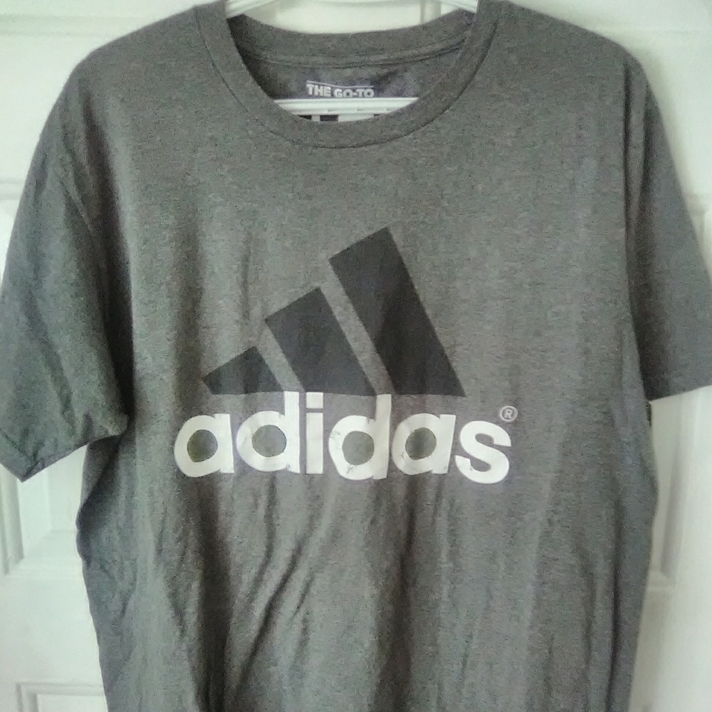 Men's t shirt